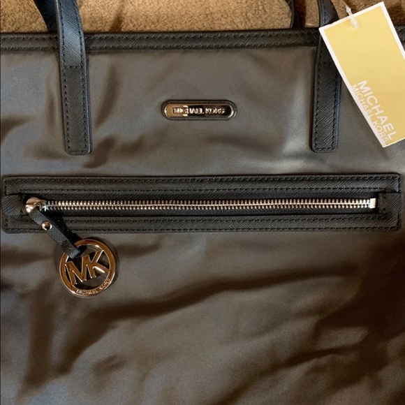 Michael Kors Large Tote - Picture 2 of 6